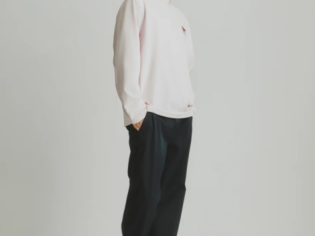 premium-luxury-golf-clothing-designed-for-comfort-and-elegance