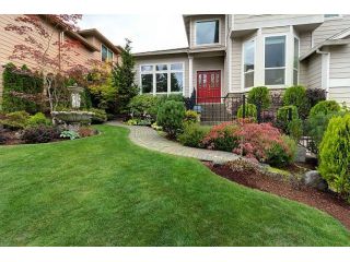 retaining-wall-construction-strong-reliable-support-small-0