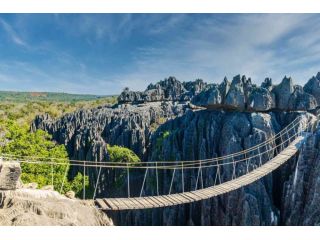 book-the-best-madagascar-tours-with-expert-local-guides-small-0