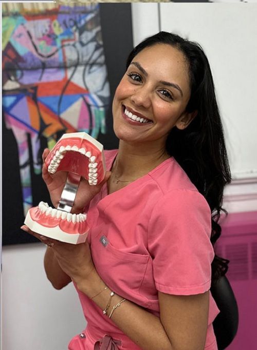 get-your-smile-back-with-high-quality-discount-dentures-big-0