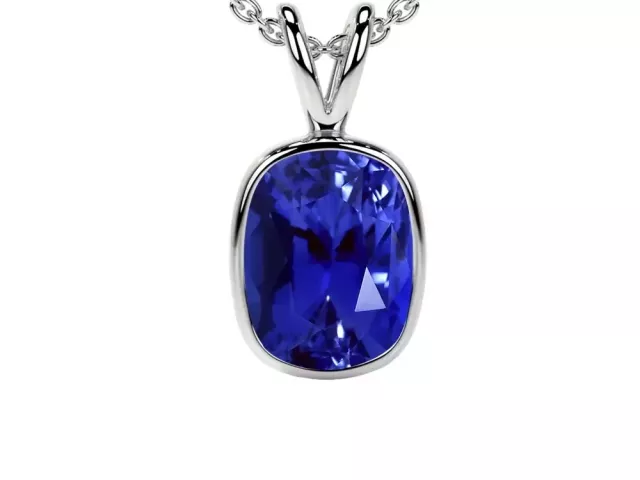 luxury-sapphire-pendant-for-a-timeless-look