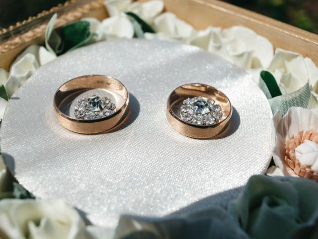 trilogy-engagement-rings-london-symbolic-three-stone-designs