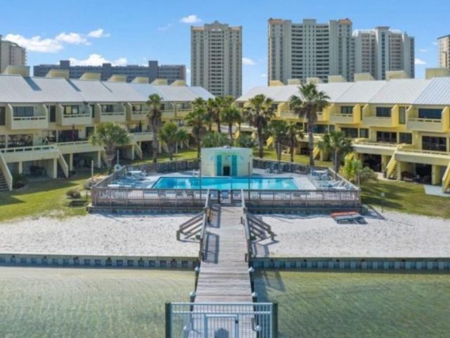 new-listings-gulf-breeze-waterfront-homes-for-sale
