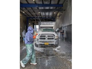 marshal-truck-wash-truck-wash-in-aurora-small-0