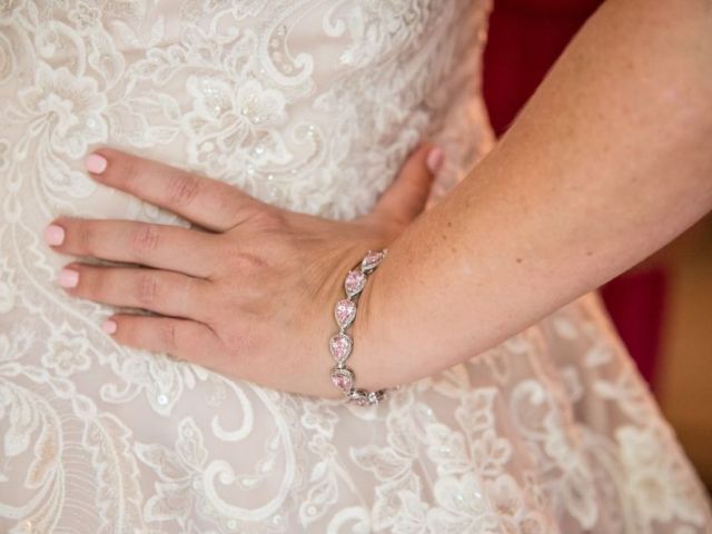 princess-cut-diamond-bracelet-modern-sparkle-elegance