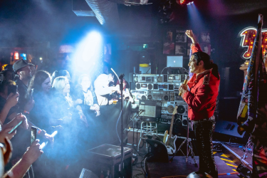 best-east-bay-beer-garden-experience-retrojunkie-bar-big-0