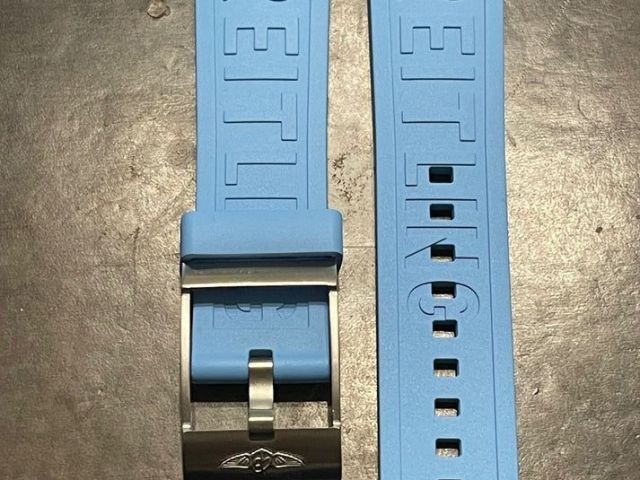 upgrade-your-timepiece-with-a-breitling-rubber-watch-strap