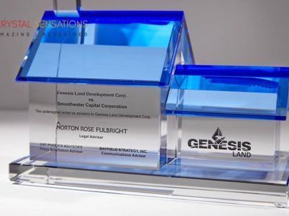 elegant-custom-crystal-trophy-for-awards-and-recognition