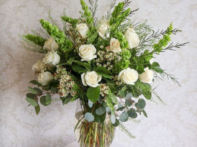 buy-luxury-elegant-happy-birthday-flowers-in-van-nuys-usa