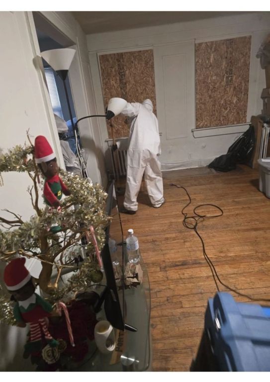 aqua-clean-water-damage-restoration-big-3