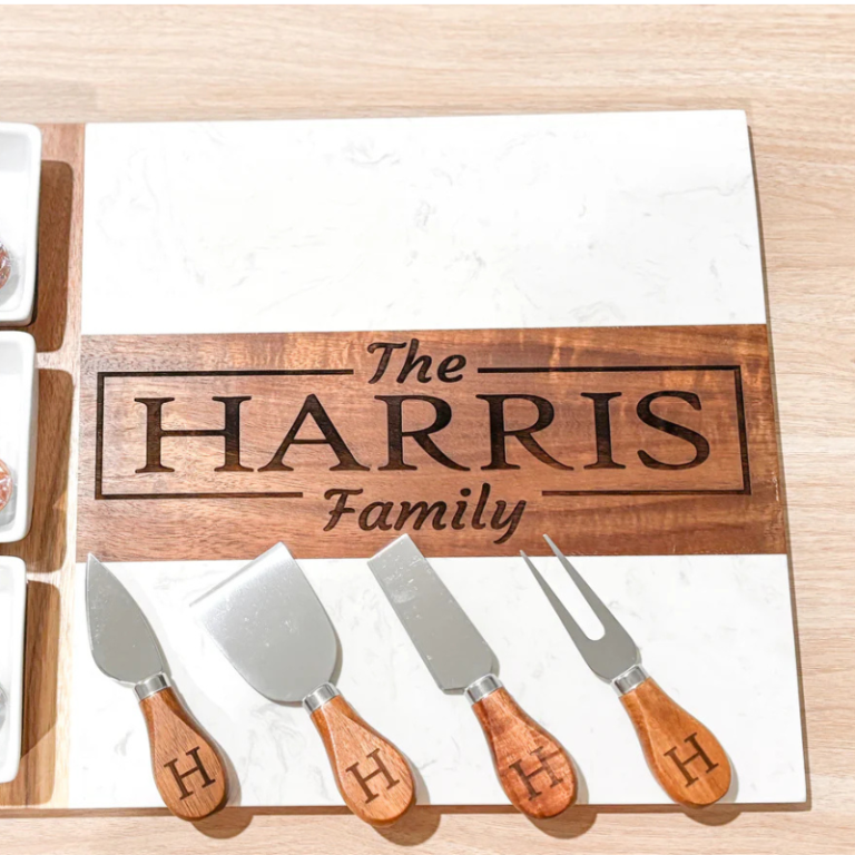 elegant-personalized-wedding-gifts-for-every-couple-big-0
