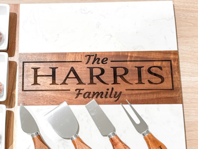 elegant-personalized-wedding-gifts-for-every-couple