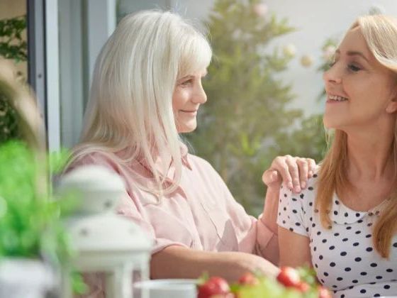 menopause-101-symptoms-stages-and-what-to-expect