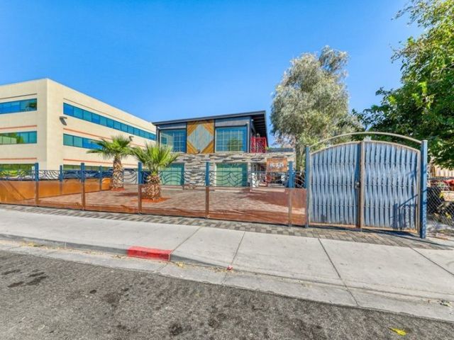 downtown-las-vegas-apartments-for-connected-living
