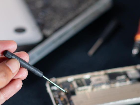 phone-repair-in-metrowest-west-orlando-urphone-store