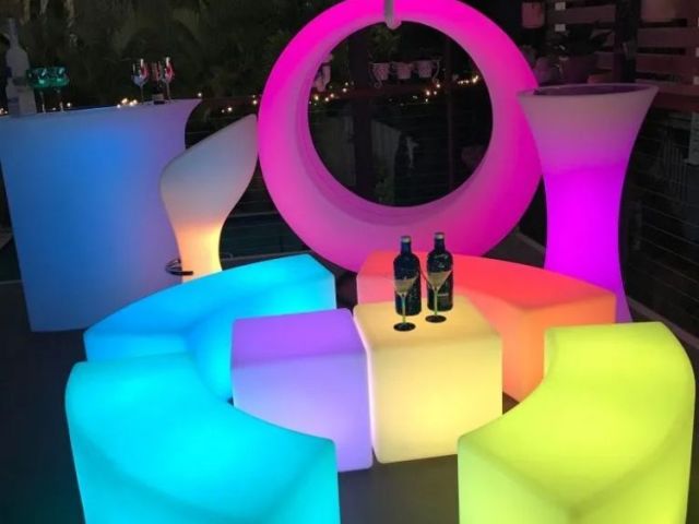led-furniture-for-stunning-events