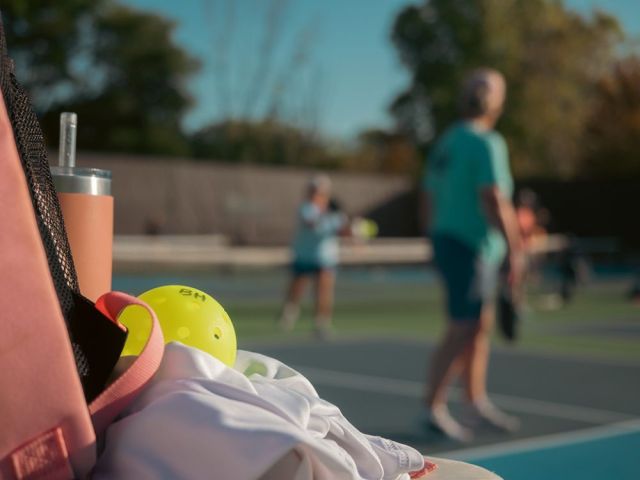 premium-indoor-pickle-ball-courts-i-michigan-athletic-club