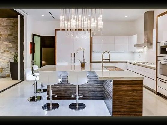 luxury-custom-homes-built-for-elegant-modern-living