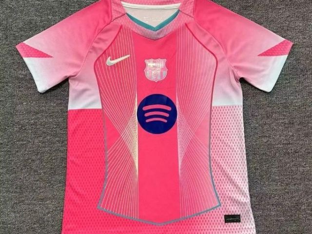comfortable-and-stylish-plus-size-football-jerseys-for-every-fan