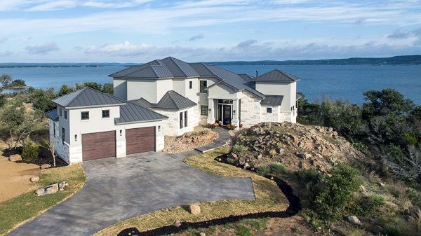 skilled-home-builder-for-custom-homes-in-lake-lbj-big-0