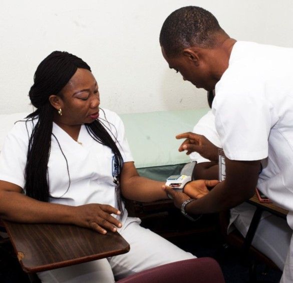 cna-programs-in-los-angeles-with-comprehensive-training-big-0