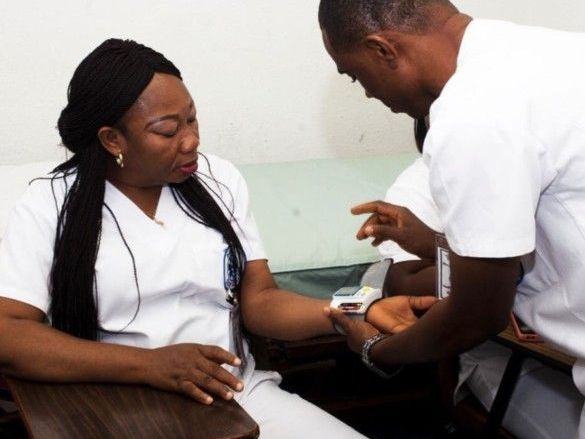 cna-programs-in-los-angeles-with-comprehensive-training