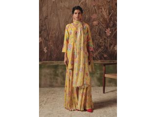 designer-kurta-sets-small-3