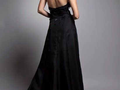 shop-luxury-evening-gowns-for-spring-elegance-in-usa