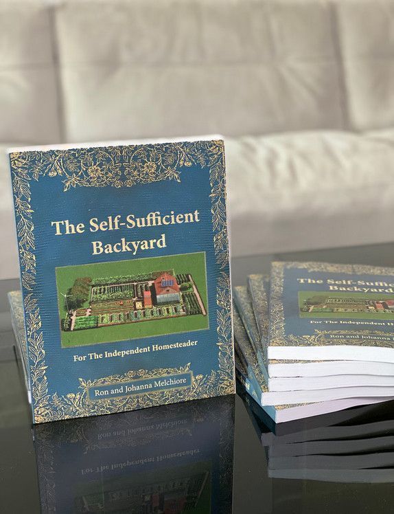 the-self-sufficient-backyard-for-the-independent-homesteader-big-0
