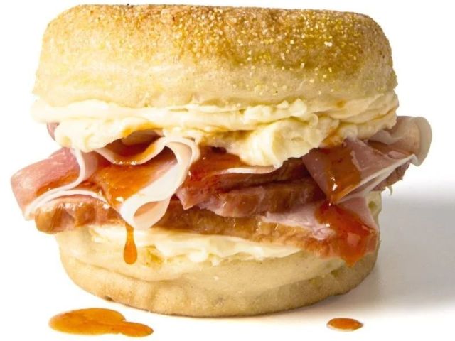 english-muffin-breakfast-sandwiches