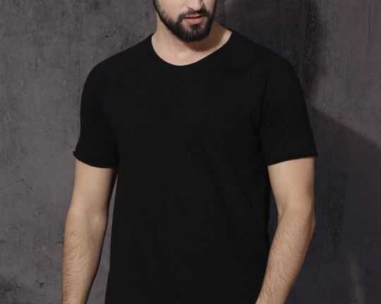 roadster-men-black-solid-round-neck-t-shirt