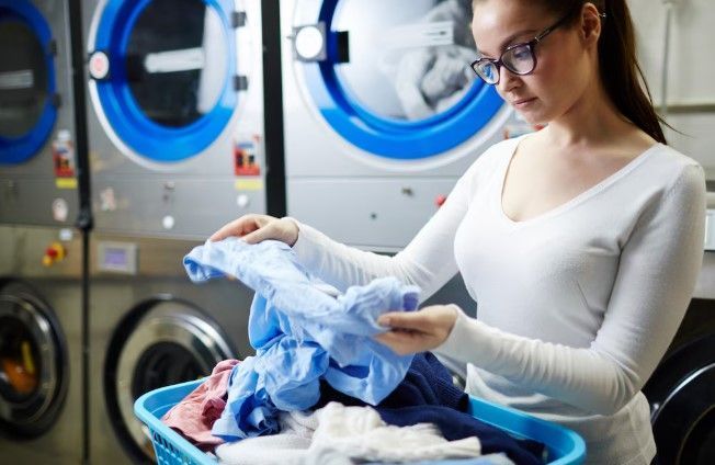 fast-reliable-laundry-wash-and-fold-service-in-des-plaines-big-0