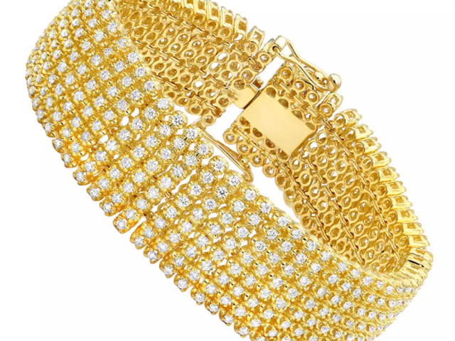 are-you-looking-for-real-hip-hop-jewelry-we-have-it-iced-out
