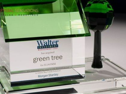 elegant-custom-crystal-trophy-for-every-event
