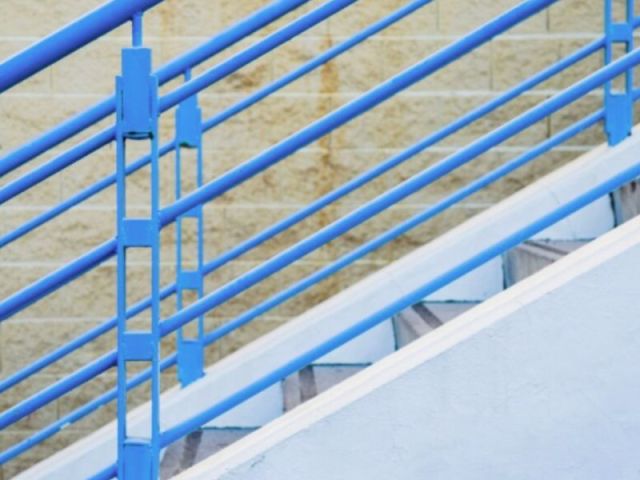 fiberglass-railing-systems-enhance-structural-safety-protection