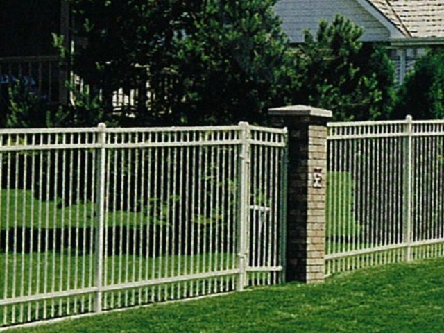commercial-fence-installation-for-business-security