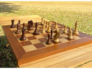 shop-the-best-chess-pro-electronic-board-online-chessnut-small-0