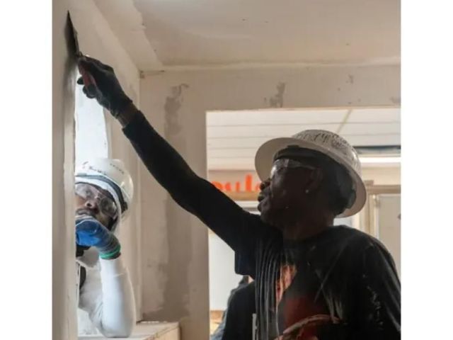 start-a-construction-side-hustle-with-drywall