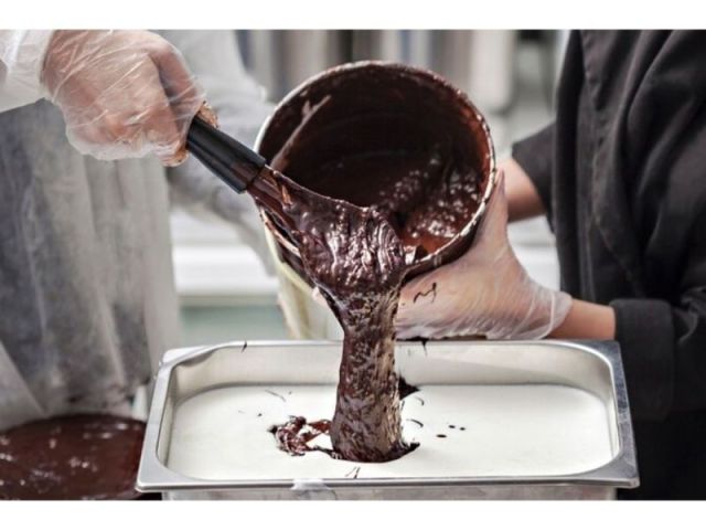 learn-authentic-italian-gelato-making-class-in-new-york-city