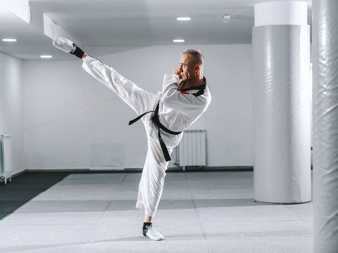 professional-taekwondo-adults-classes-near-your-location