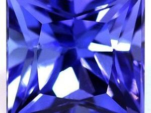 grab-tanzanite-149-cts-square-shape-fine-quality-stone
