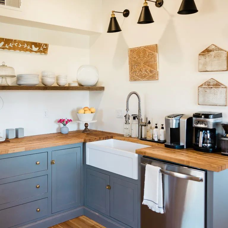 custom-stained-kitchen-cabinets-by-blue-ridge-cabinet-connections-big-0