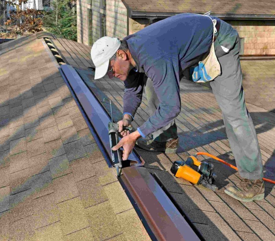 choosing-between-ridge-and-soffit-vents-for-ventilation-big-0