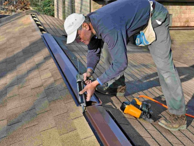 choosing-between-ridge-and-soffit-vents-for-ventilation