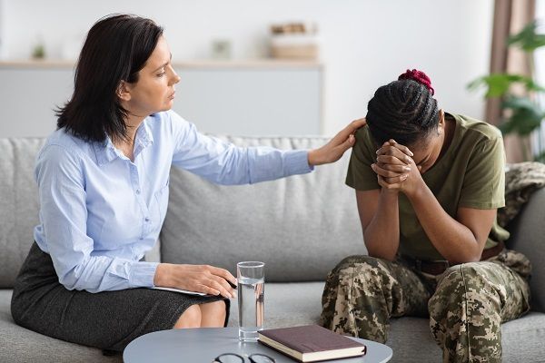 ptsd-trauma-therapist-unconsciousconnections-healing-support-big-0