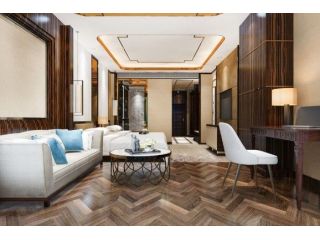 functional-beauty-with-interior-architecture-in-los-angeles-small-0