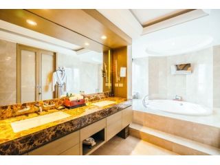 top-rated-bathroom-design-services-in-the-denver-area-small-0