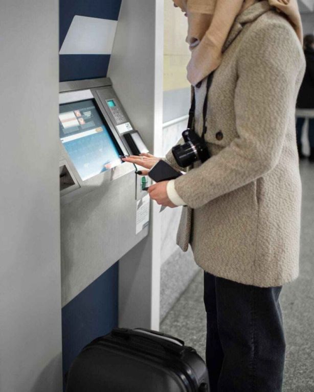 atm-for-convenience-store-in-chicago-gold-coast-atm-big-0