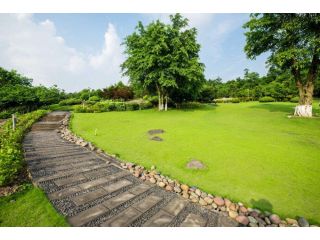 hardscapers-in-roanoke-va-rc-lawn-care-small-0