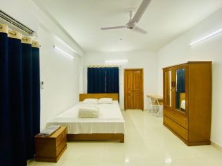 serviced-furnished-3bhk-apartment-for-rent-in-bashundhara-small-0